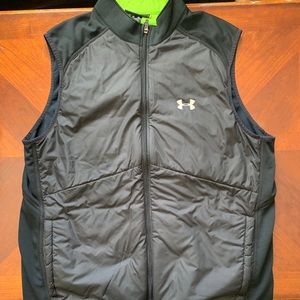 Men’s XL under armor vest.